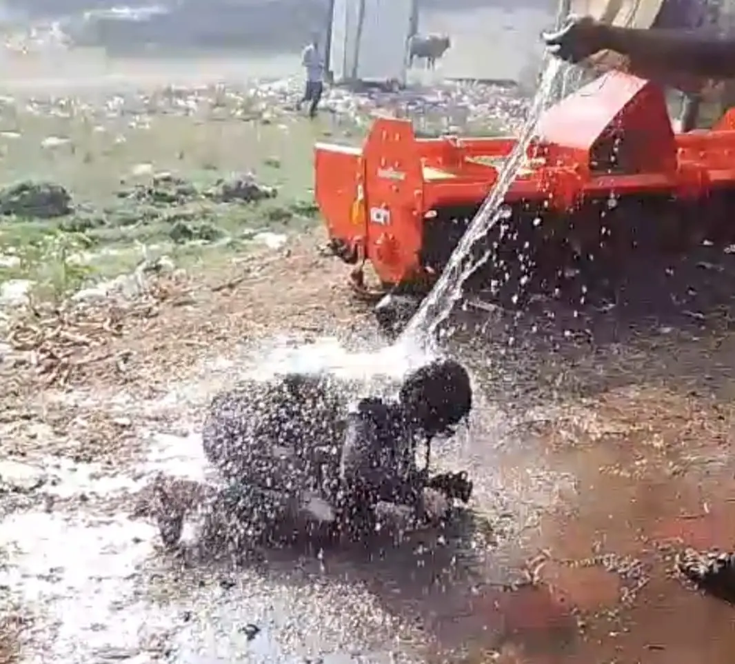 दो माह से मायके में रह रही विवाहिता ने भरे बाजार अपने ऊपर पेट्रोल उड़ेला और आग लगा ली