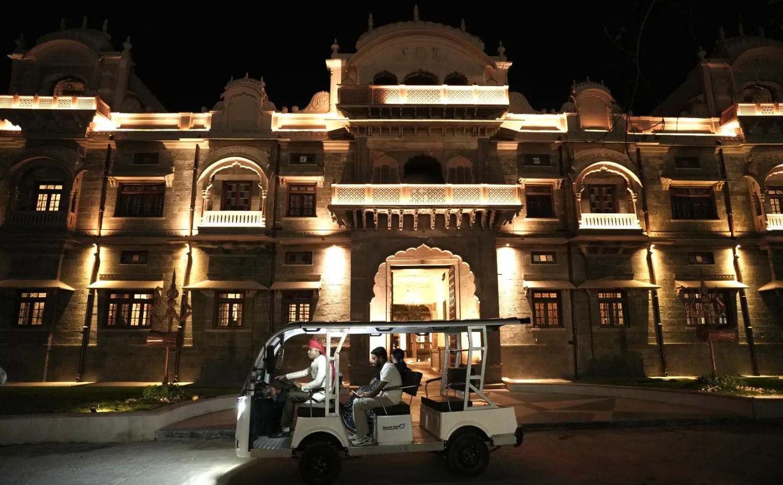 एमपी टूरिज्म के होटल में ठहरेंगे तो ये खबर आपके बहुत काम की है...
