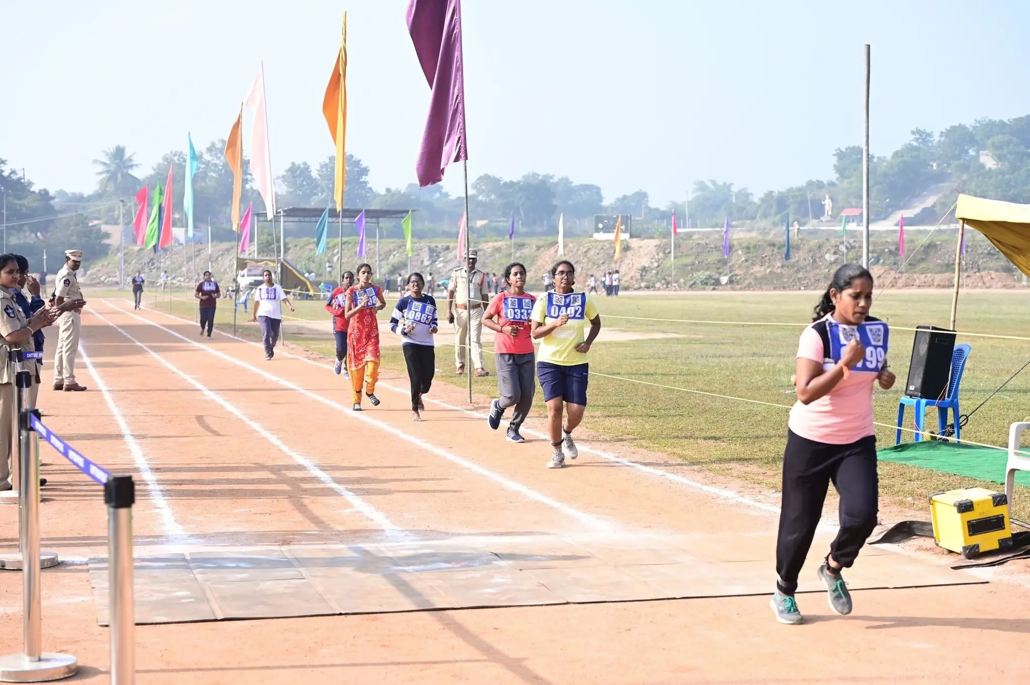 पीएचडी करने के बाद भी पुलिस कांस्टेबल बनने की रेस में, एसआई भर्ती में भी ऐसे ही युवा