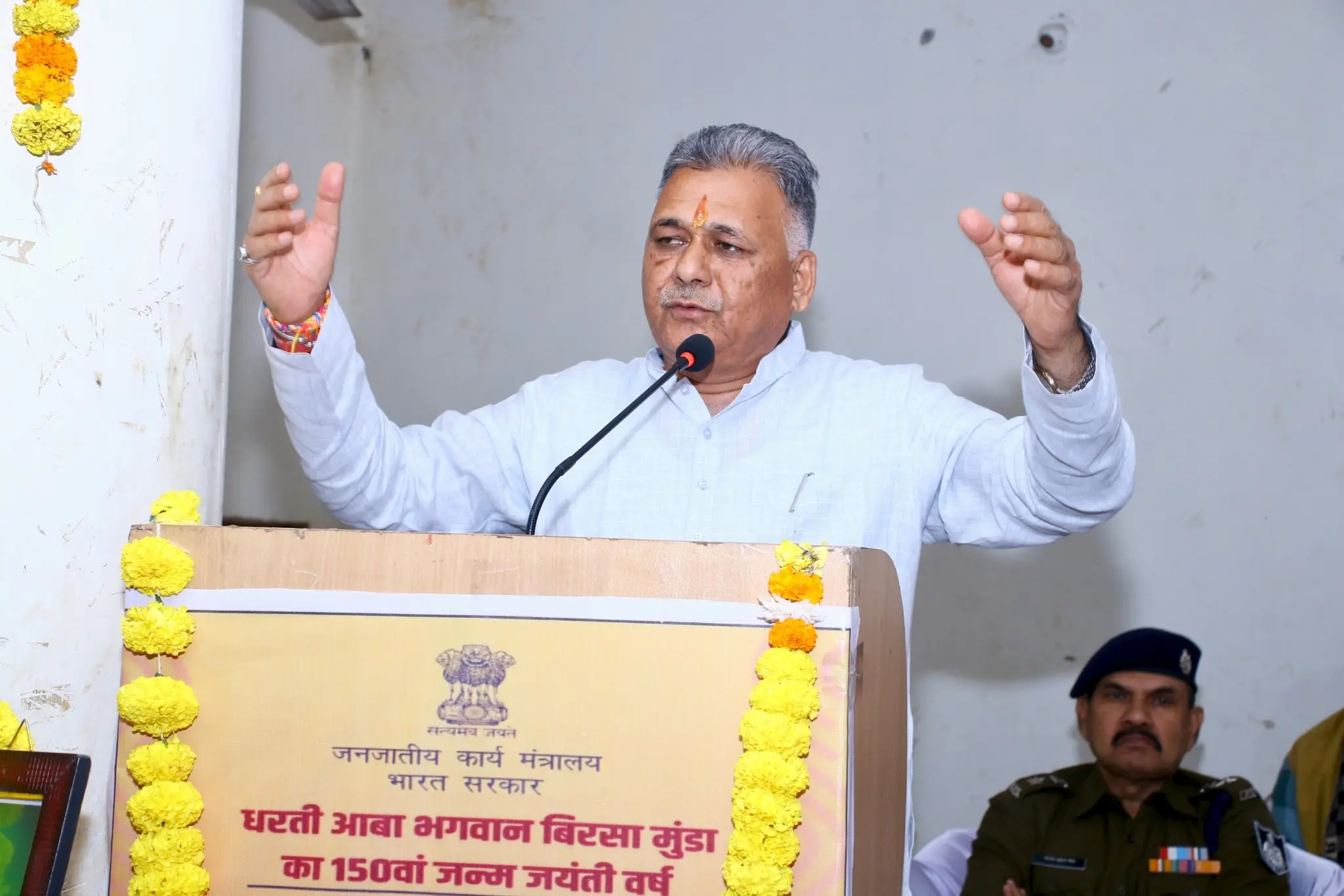  राजा राममोहन राय अंग्रेजों के दलाल के रूप में कार्य कर रहे थे