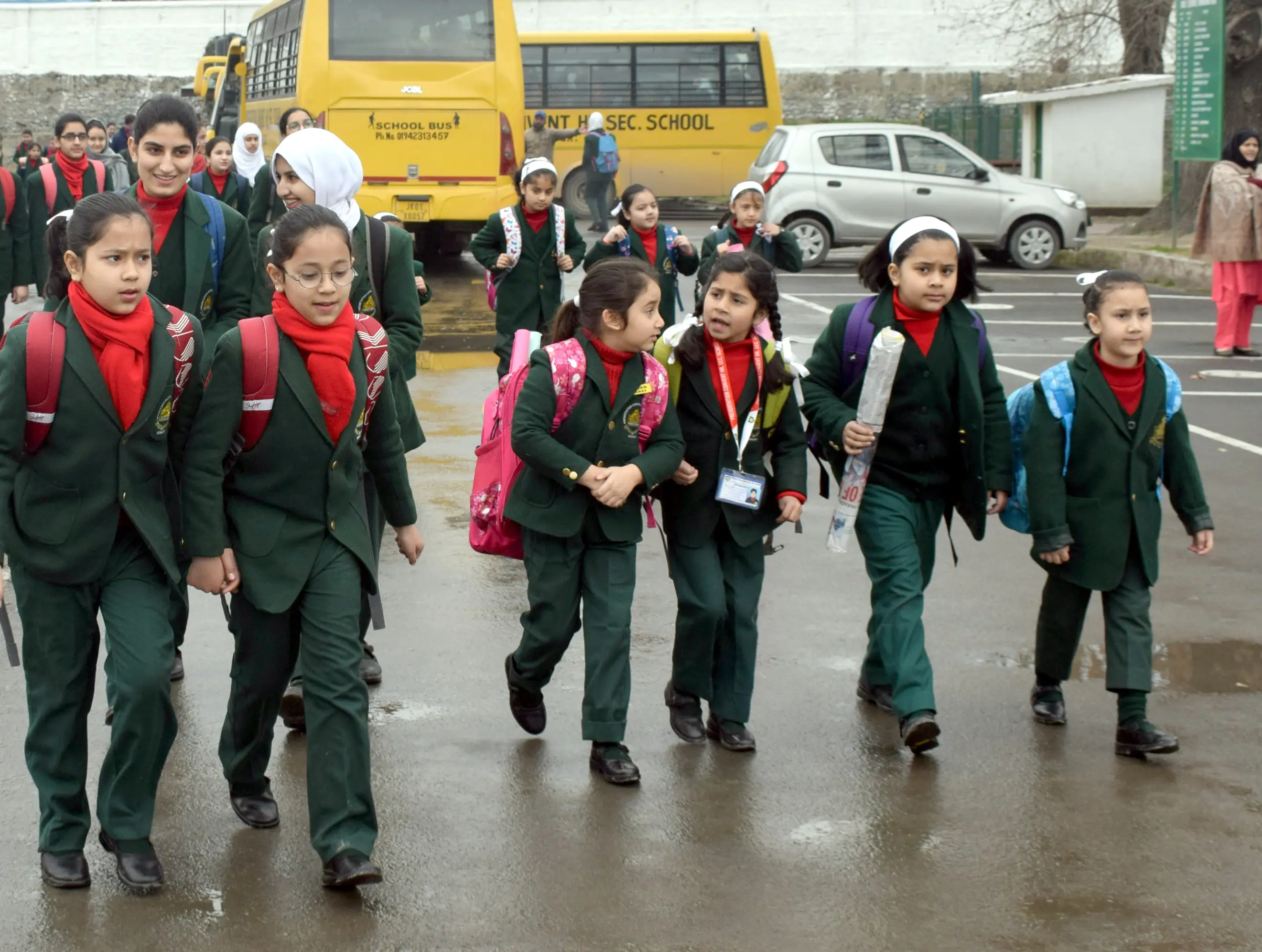  सर्दी का बढ़ा सितम, दो जिलों में बदला स्कूलों का टाइम, भोपाल-इंदौर में आदेश का इंतजार 