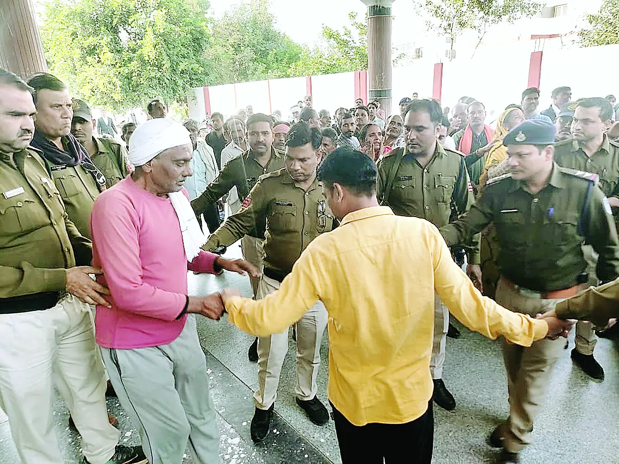  मुरैना के शराब कांड में 14 आरोपियों को 10-10 वर्ष की सजा