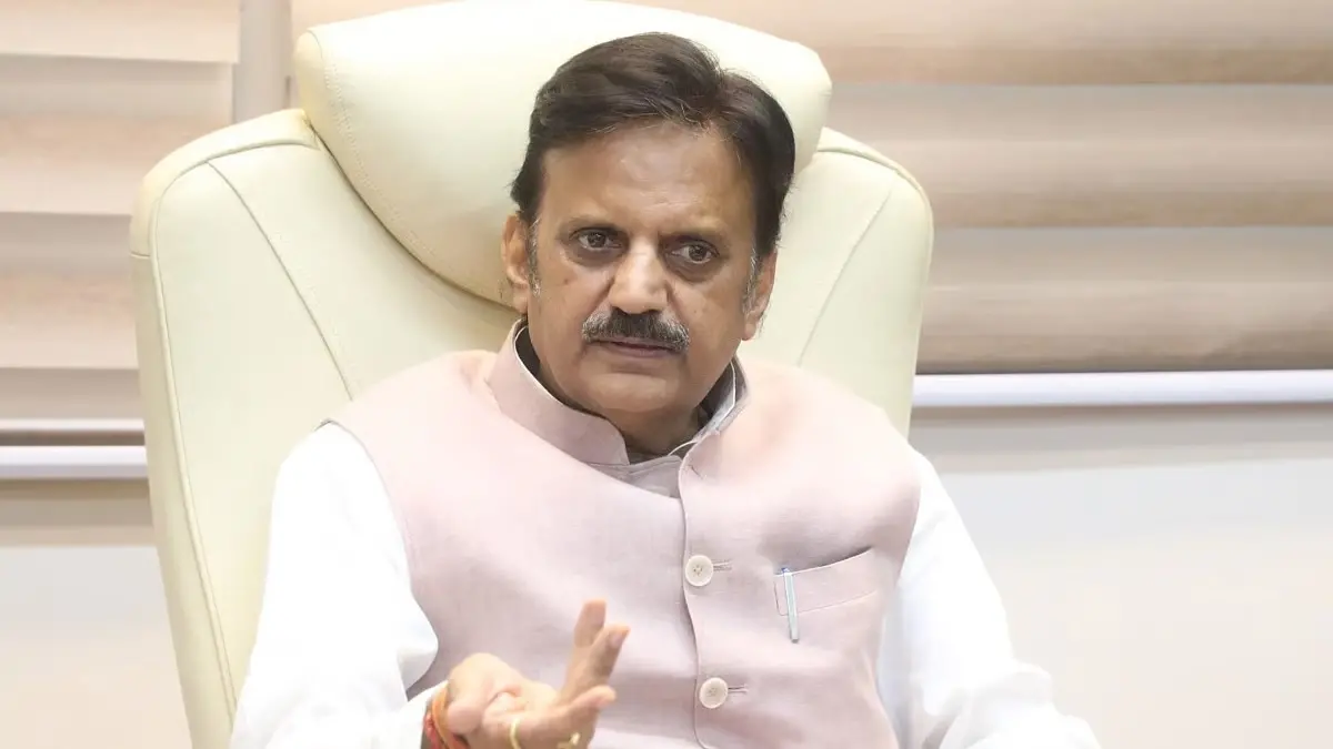 डिप्टी सीएम ने कहा- IAS संतोष वर्मा की बहन-बेटियों पर की गई टिप्पणी विकृत मानसिकता का उदाहरण