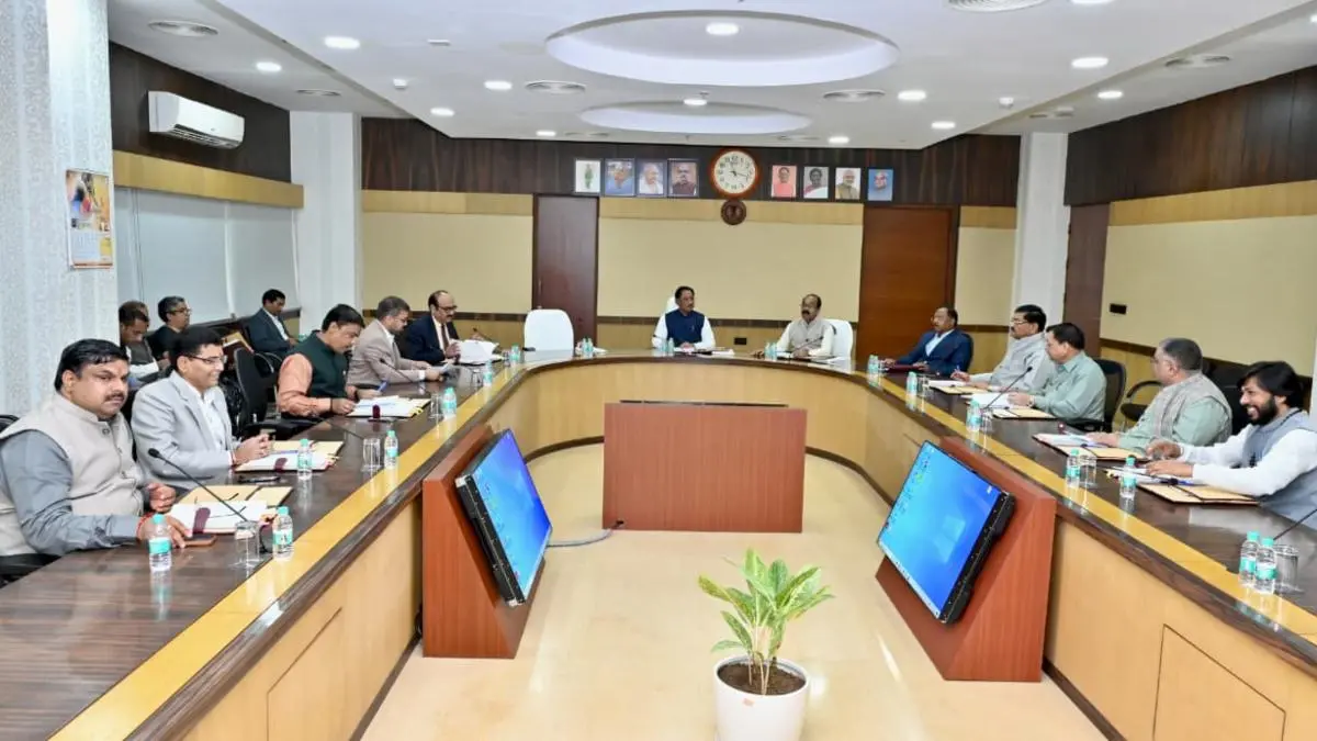 छत्तीसगढ़ में 200 यूनिट तक हाफ बिजली बिल पर  लगी मुहर, विष्णु देव साय कैबिनेट ने लिया फैसला