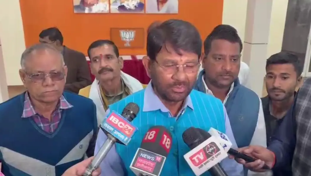  मंत्री पटेल का जीतू पटवारी पर हमला, बोले घर बैठकर कांग्रेस चलाने से यही हाल होगा