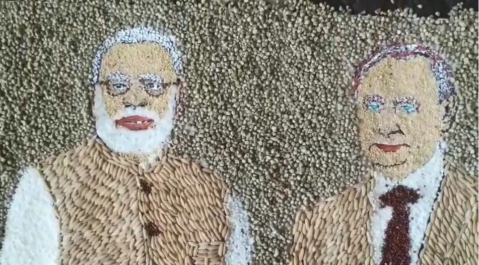 नर्मदापुरम के किसान ने धान, ज्वार बाजरा से बनाई मोदी-पुतिन की अनूठी कलाकृति