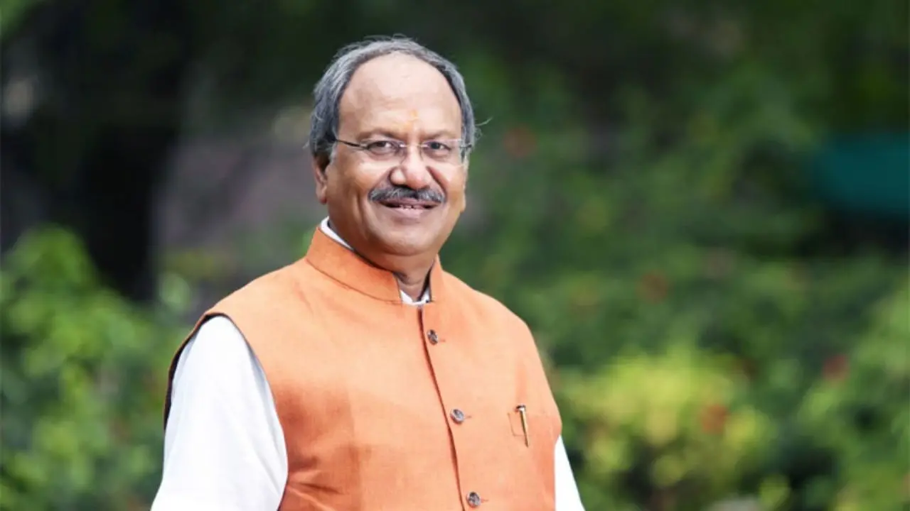 बृजमोहन बोले-छत्तीसगढ़ में जमीनों के लिए हुए सुधार से आम लोग नहीं, बिल्डर्स को फायदा