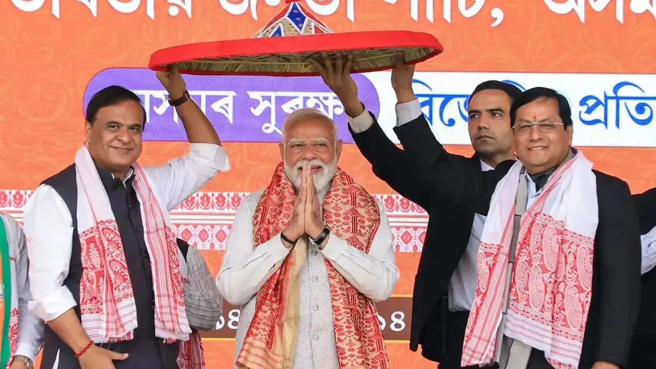 असम में बोले PM Modi...पूर्वोत्तर हमारी अष्टलक्ष्मी, कांग्रेस ने असम को तरसाया
