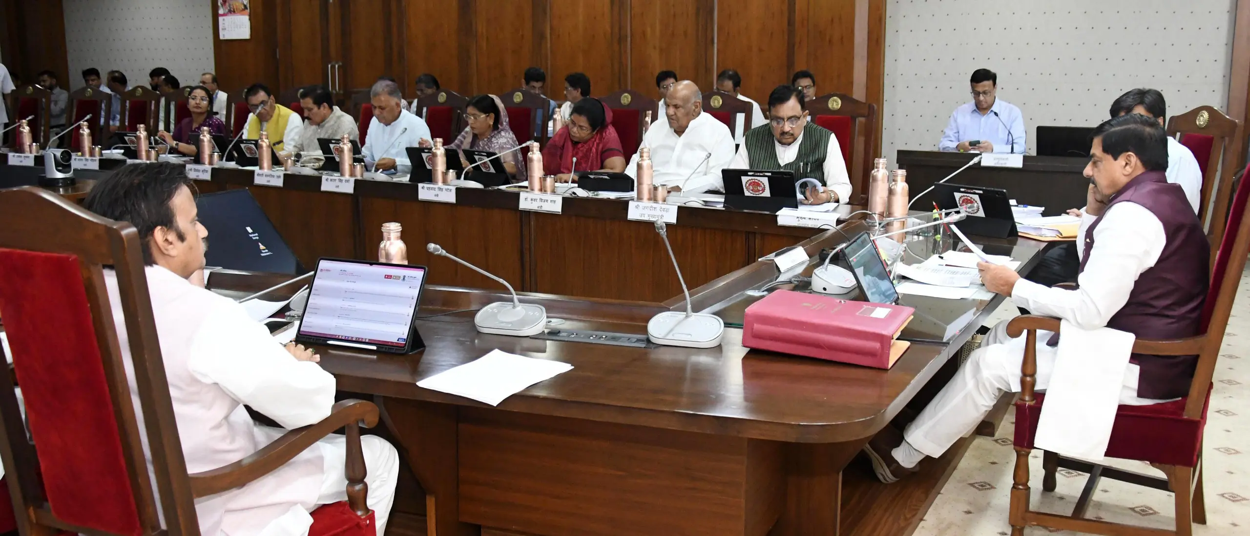 युवाओं के लिए इंटर्नशिप योजना, 46 लाख संपत्तियों की फ्री रजिस्ट्री और कर्मचारियों के डीए को मंजूरी - Image 3