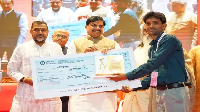 डॉ. यादव बोले...जीवन का आनंद मन की संतुष्टि में, भौतिक सुख-सुविधाओं में नहीं