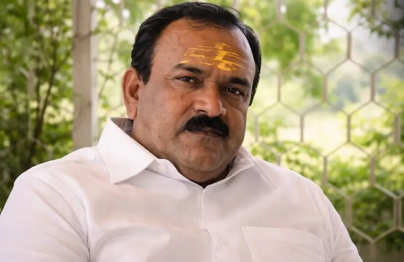 150 महिलाओं का शोषण, खरात के दफ्तर से मिले जानवरों के अवशेष, तंत्र-मंत्र की सामग्री और आपत्तिजनक किताबें