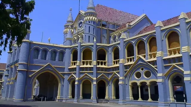 हाईकोर्ट ने कहा-बैरिकेड्स लगा देंगे तो टाइगर सड़क कैसे पार करेंगे?