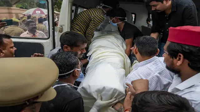प्रतीक यादव की पोस्ट मार्टम रिपोर्ट आई, फेफड़ों में खून का थक्का जमने से रुकी सांसें
