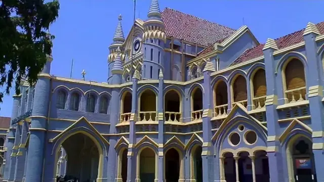 High Court News : जबलपुर में बिना फायर एनओसी के कैसे चल रहे कमर्शियल गोदाम?