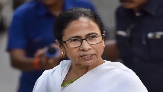 पार्टी में टूट के बाद एक और संकट, समुदाय विशेष को दी थी चेतावनी, अब FIR दर्ज