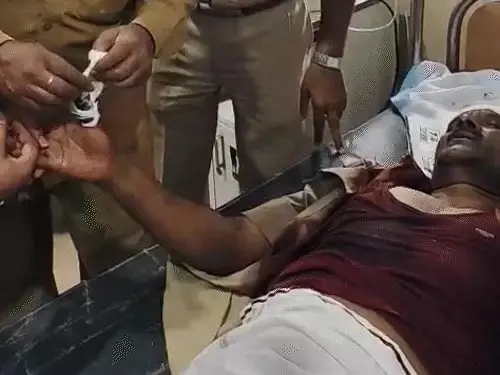 सीधी में चक्काजाम खुलवाने गए टीआई पर कुल्हाड़ी से हमला, सिर में आए 12 टांके