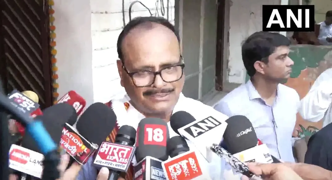 'मैंने अपनी आंखों से 14 डेड बॉडी देखी', फफक पड़े यूपी के डिप्टी सीएम ब्रजेश पाठक