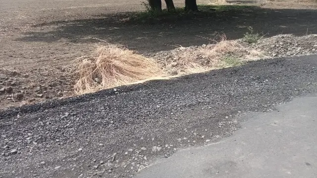 3.5 करोड़ रुपए की सड़क एक माह भी नहीं टिक सकी, बारिश से पहले उखड़ी 