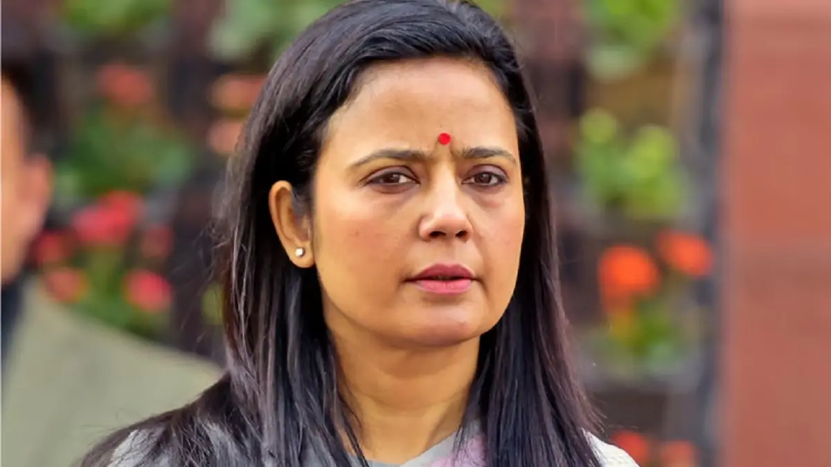 अब तृणमूल सांसद महुआ मोइत्रा पर अंडे फेंके, भाजपा कार्यकर्ताओं पर साजिश का आरोप