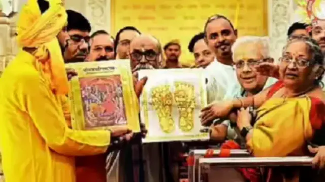 सोने की रामचरितमानस गायब, मप्र कैडर के पूर्व IAS लक्ष्मीनारायण बोले-800 ग्राम सोना लगा, कीमत करोड़ों में