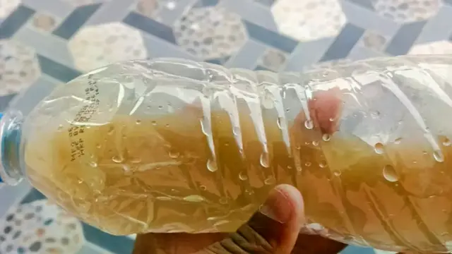 गुरु का ठेला, मुन्ना की दुकान और ललित होटल यही है सरकारी स्कूल के बच्चों के ‘पानी पीने के ठिकाने’