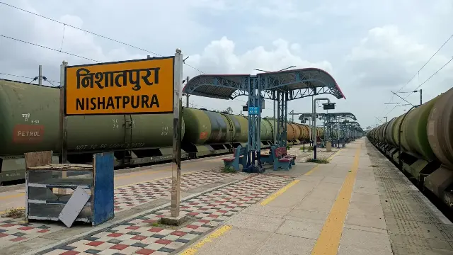 26 जुलाई को शुरू होगा निशातपुरा रेलवे स्टेशन, सांसद आलोक शर्मा ने रेल मंत्री को बताई समस्या, तत्काल हुआ फैसला