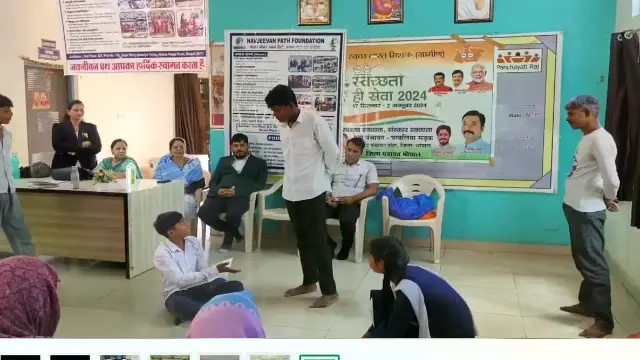 स्कूली बच्चे बन रहे 'कानून के दूत', नाटक के जरिए गांव-गांव जाकर ग्रामीणों को कर रहे जागरूक
