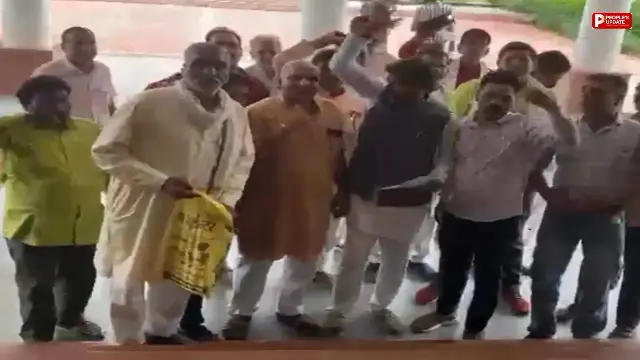 लोड शेडिंग की आड़ में अघोषित बिजली कटौती से उबल पड़ा सीहोर, गांव-गांव प्रदर्शन और चक्काजाम