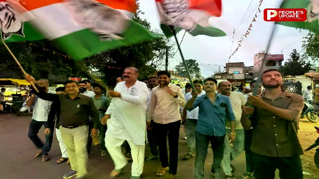 कांग्रेस कार्यकर्ताओं ने मनाया दतिया उपचुनाव में जीत का जश्न, पुष्पराज बाेले-यह परिणाम जनता की भावनाओं का संदेश