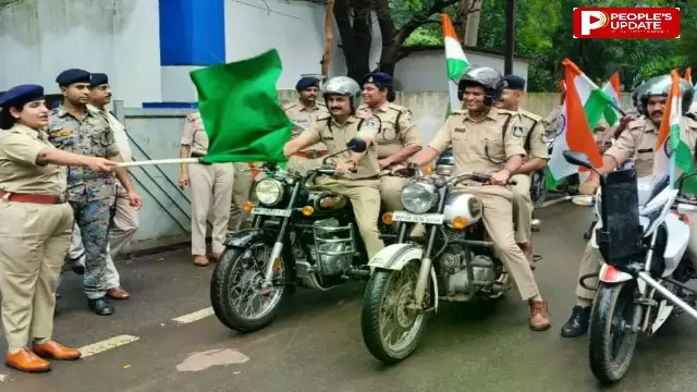 देशभक्ति के रंग में रंगा गुना, पुलिस ने निकाली भव्य तिरंगा यात्रा, एसपी ने दिखाई हरी झंडी