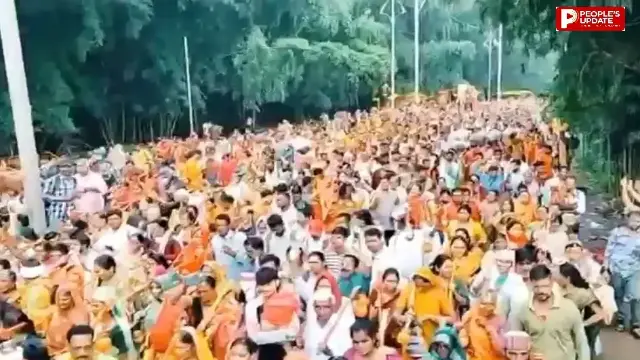  कावड़ यात्रा: शिवभक्ति के सैलाब में डूबा सीहोर, पंडित प्रदीप मिश्रा संग चले लाखों भक्त; आस्था के बीच जाम से परेशानी  