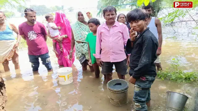 बाणसागर के बैकवाटर से कटनी के कुटेश्वर में बाढ़ जैसे हालात, घरों में भरा डैम का पानी