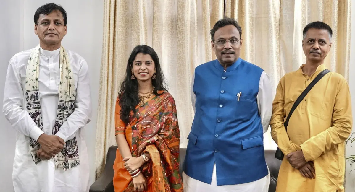 बीजेपी में शामिल होते ही मैथिली ठाकुर की चुनावी चर्चाएं तेज 