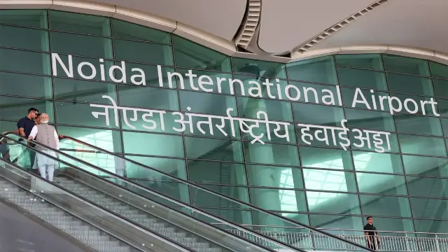 एयरलाइंस ने घटाए टिकट के दाम, उड़ान से पहले यात्रियों को तोहफा, नोएडा एयरपोर्ट से अब सस्ता होगा सफर