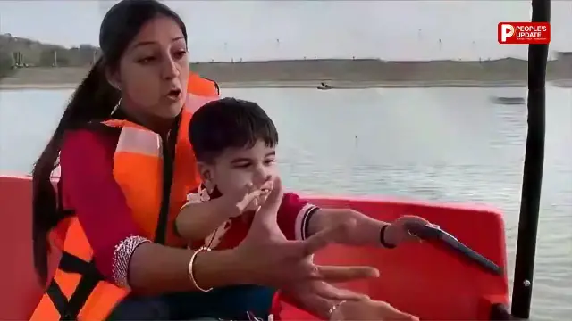 मां का iPhone लेकर बच्चे ने किया ऐसा काम, वीडियो देख लोग बोले- 'ये तो लेजेंड निकला