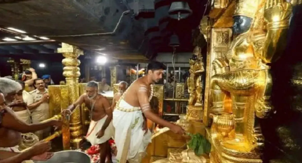 सबरीमाला मंदिर में गोल्ड चोरी मामले में केरल हाईकोर्ट सख्त, एसआईटी टीम कोर्ट को 6 हफ्तों में पेश करेगी जांच रिपोर्ट