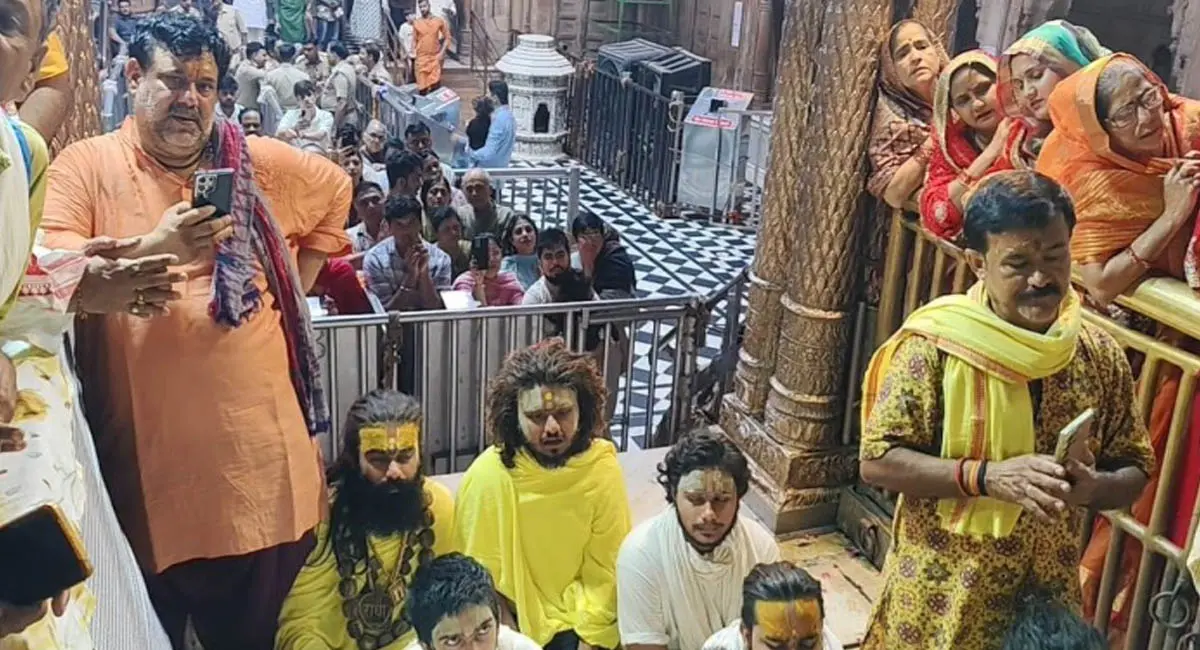 प्रेमानंद महाराज के पेट में आई सूजन, जानें सीटी स्कैन में क्या आया सामने, शिष्यों ने बांके बिहारी मंदिर में करवाई विशेष पूजा