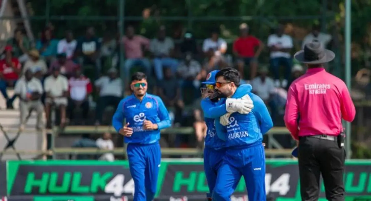 अफगानिस्तान ने दूसरा टी-20 7 विकेट से जीता, कप्तान राशिद खान का करिश्माई प्रदर्शन, 9 रन देकर 3 विकेट झटके