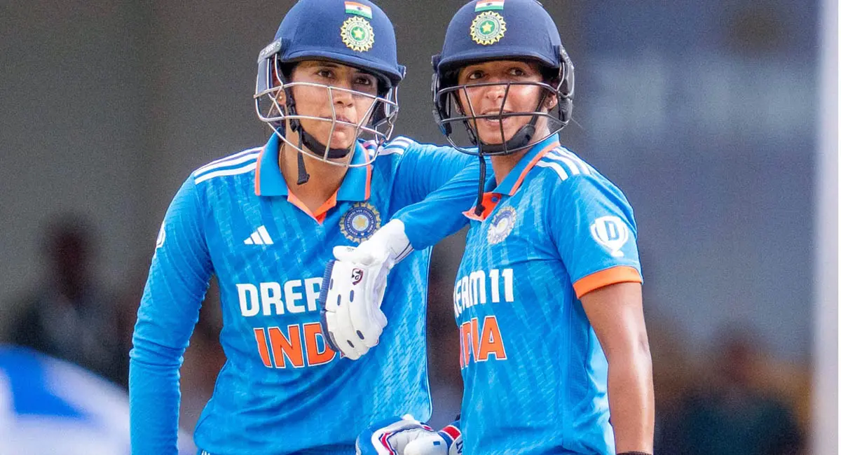 भारतीय चैंपियंस टीम का 'फैमिली बैकग्राउंड' किसी ने सब्जी बेचकर बेटी को बनाया क्रिकेटर, किसी के माता-पिता करते हैं मजदूरी