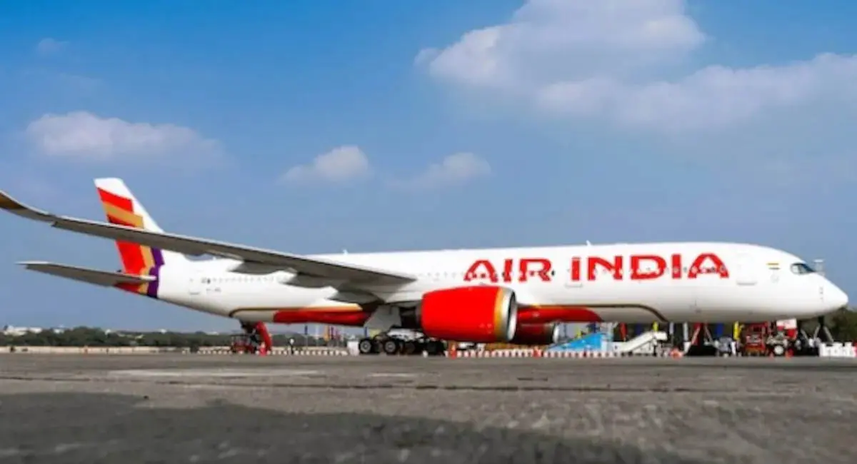 भोपाल में एअर इंडिया के फ्लाइट की इमरजैंसी लैंडिग, पायलट को महसूस हुई तकनीकी दिक्कत, सभी यात्री सुरक्षित