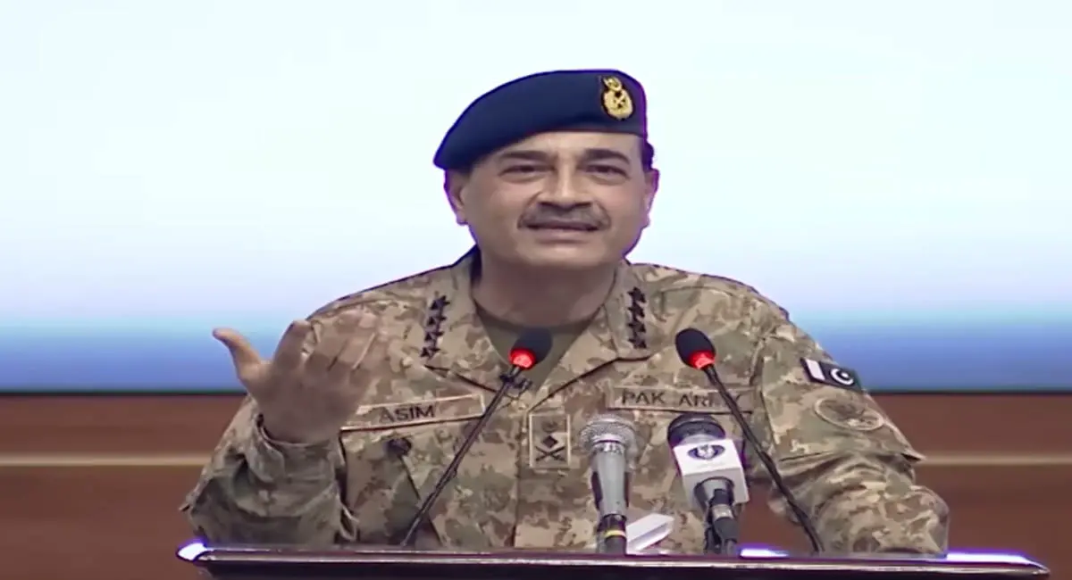 पाकिस्तान की संसद में पास हुआ विधेयक, खतरे में आई सुप्रीम कोर्ट