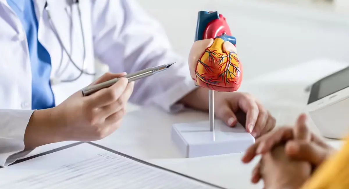 ठंडे पानी से नहाने की एक गलती हार्ट अटैक दो दे रही न्यौता, सुरक्षित रहने के लिए अपनाएं ये नियम