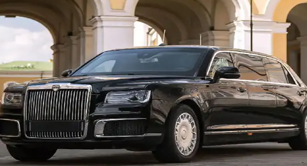 चलता-फिरता किले से कम नहीं पुतिन की 'Aurus Senat', 900 किलो वजनी डोर से लेकर टियर गैस लॉन्चर सिस्टम मौजूद