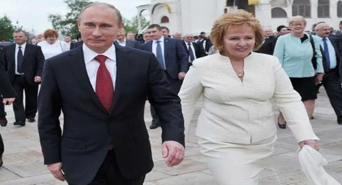 एयरहोस्टेस से शादी, 60 की उम्र में TV चैनल में तलाक लिया, सुर्खियों में रही पुतिन की निजी जिंदगी