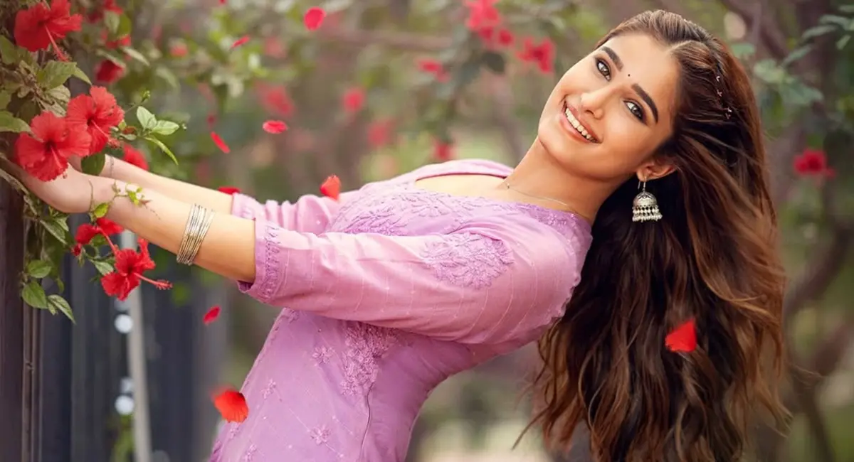 राशा थडानी की ‘श्रीनिवास मंगापुरम’ का मोशन पोस्टर रिलीज