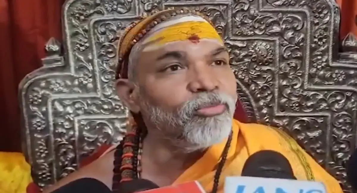 कहा- आप योगी है तो 'CM' का पद त्यागें, शंकराचार्य को किसी की परमिशन की जरूरत नहीं