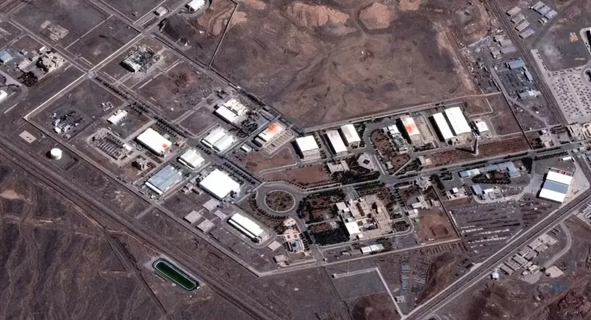 अमेरिका की ईरान के नतांज परमाणु केंद्र पर भीषण बमबारी, स्थानीय रहवासी पूरी तरह सुरक्षित