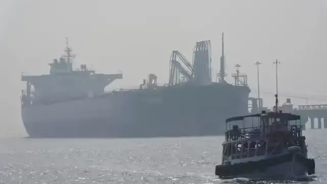 होर्मुज स्ट्रेट से गुजरने वाले जहाजों से टोल वसूलेगा, इजरायली PM बोले- जंग कब खत्म होगी नहीं बोल सकते...