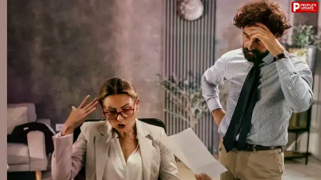 ये 5 आदतें आपको दूसरों के सामने बेवकूफ दिखा सकती हैं