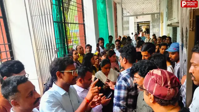 राष्ट्रपति के प्रोटोकॉल पर छात्रों का विरोध, मंच से उपाधि नहीं मिलने पर जताई नाराजगी